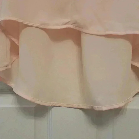 Forever 21  Sleeveless Blouse Pake Pink Small Ruffle Lightweight Semi Sheer - Picture 3 of 9